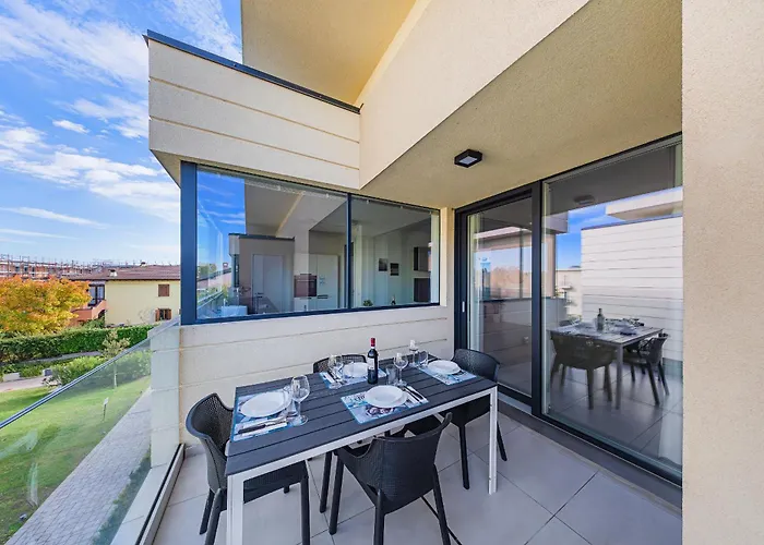 Katya By Whale Homes Appartement Desenzano del Garda